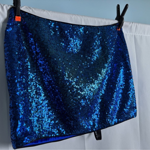 SLA The Label Cleo Sequin Skirt - Picture 1 of 12